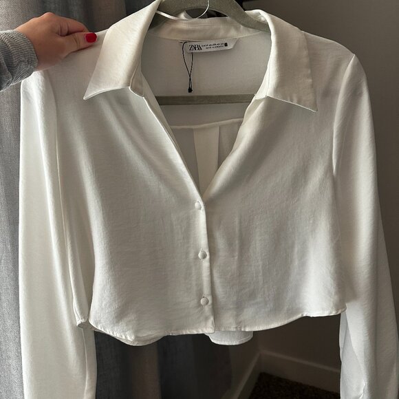 Women's Satin effect cropped blouse - Picture 1 of 3